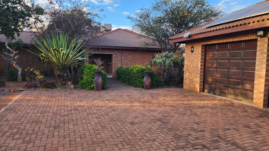 3 Bedroom Property for Sale in Verloren Estate Limpopo