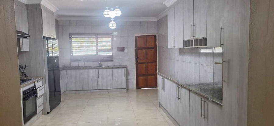3 Bedroom Property for Sale in Chroompark Limpopo