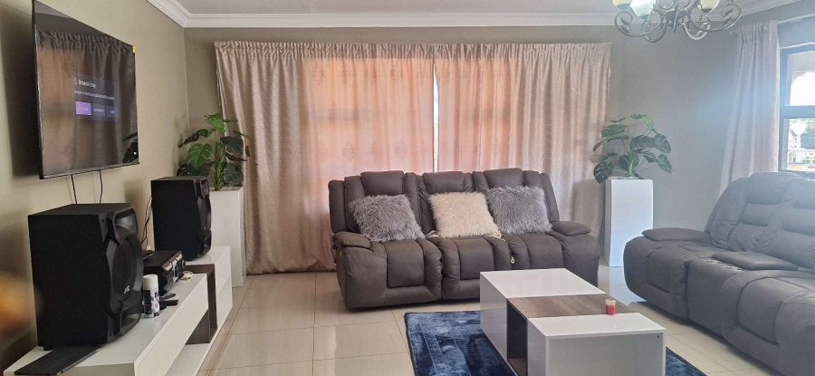 3 Bedroom Property for Sale in Chroompark Limpopo
