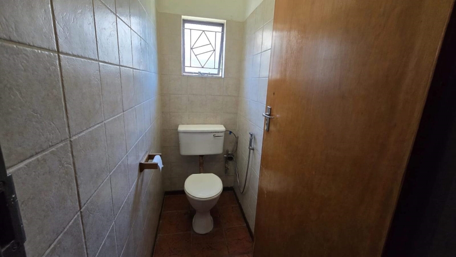 5 Bedroom Property for Sale in Annadale Limpopo