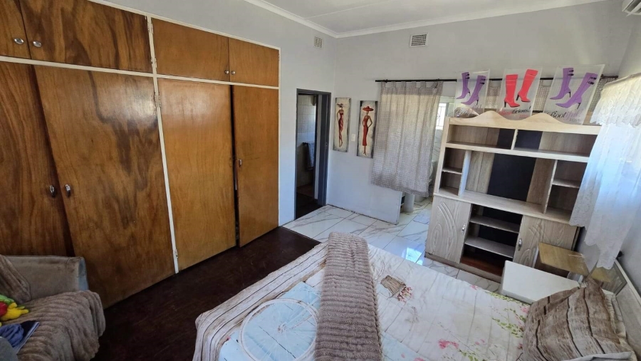 5 Bedroom Property for Sale in Annadale Limpopo