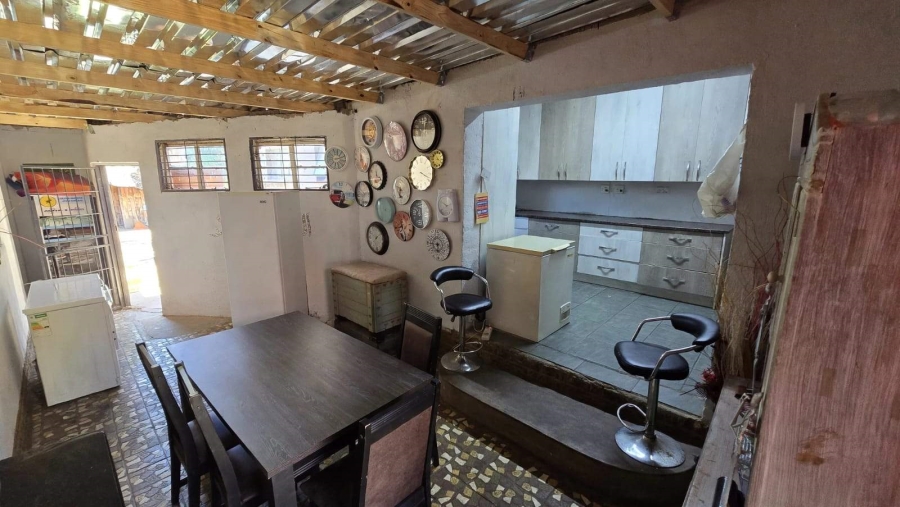 5 Bedroom Property for Sale in Annadale Limpopo