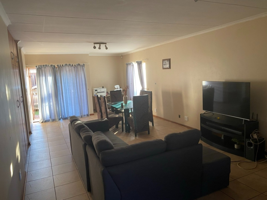 To Let 2 Bedroom Property for Rent in Debron Limpopo