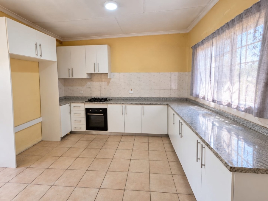 2 Bedroom Property for Sale in Kalkfontein A H Limpopo