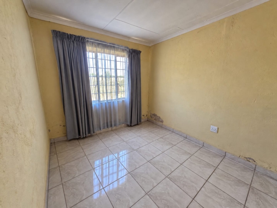 2 Bedroom Property for Sale in Kalkfontein A H Limpopo