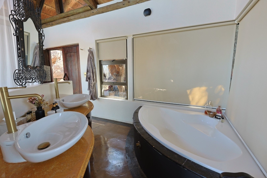 3 Bedroom Property for Sale in Mabula Private Game Lodge Limpopo