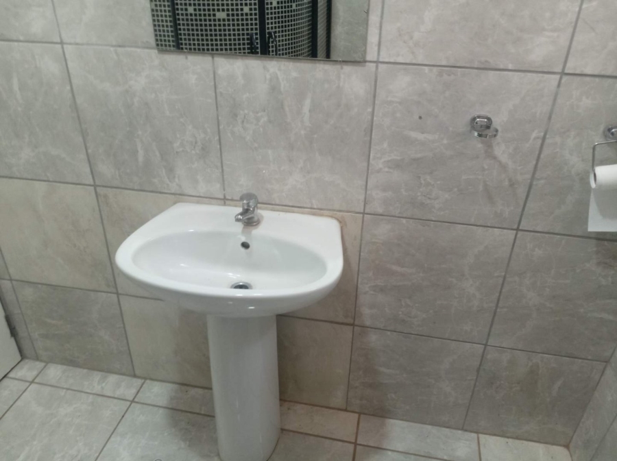To Let Commercial Property for Rent in Kalkfontein A H Limpopo