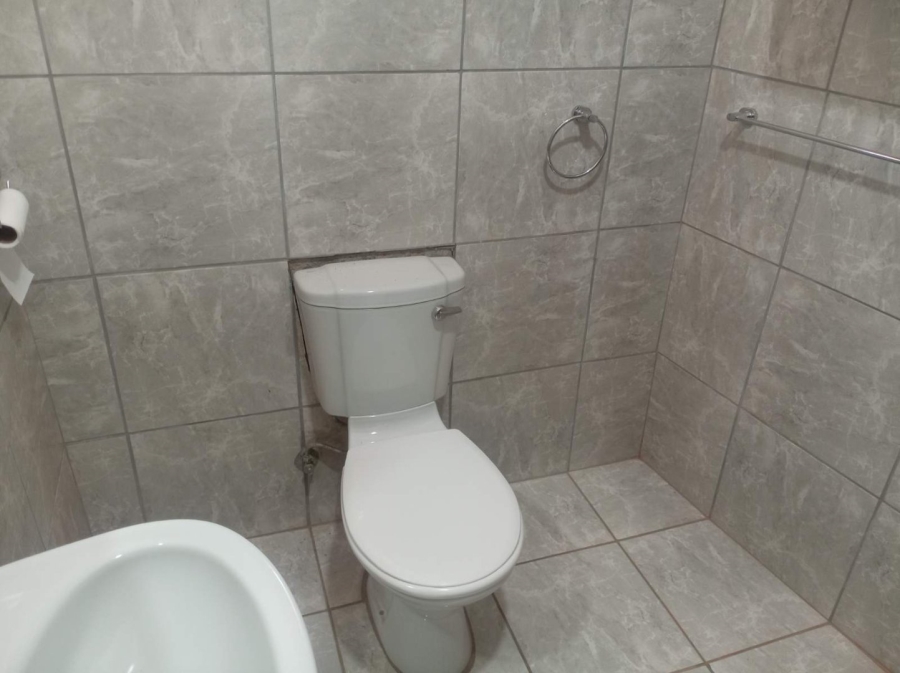 To Let Commercial Property for Rent in Kalkfontein A H Limpopo