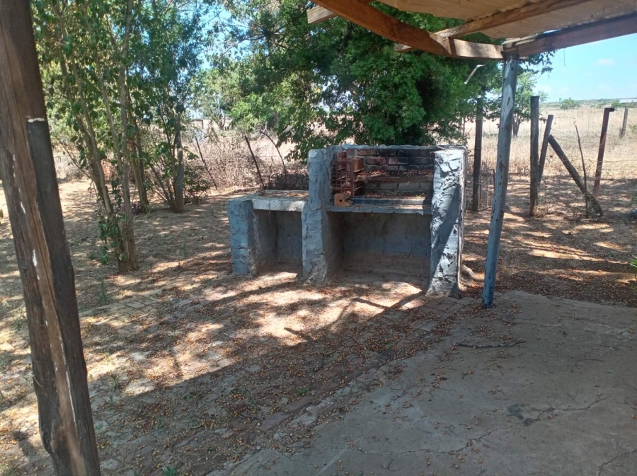 To Let Commercial Property for Rent in Kalkfontein A H Limpopo