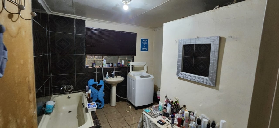 7 Bedroom Property for Sale in Northam Limpopo