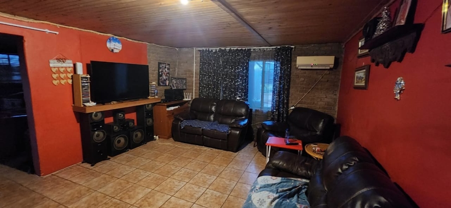 7 Bedroom Property for Sale in Northam Limpopo