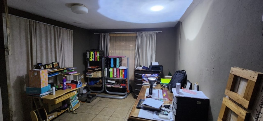 7 Bedroom Property for Sale in Northam Limpopo