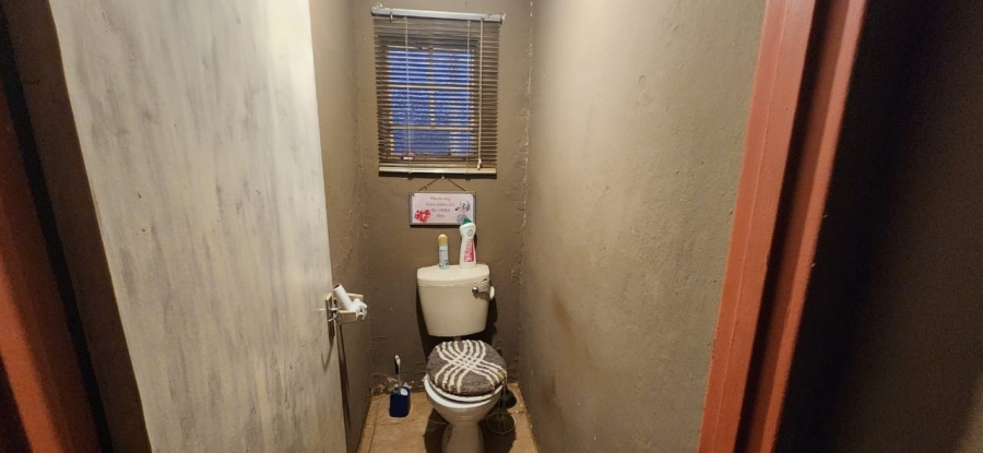 7 Bedroom Property for Sale in Northam Limpopo