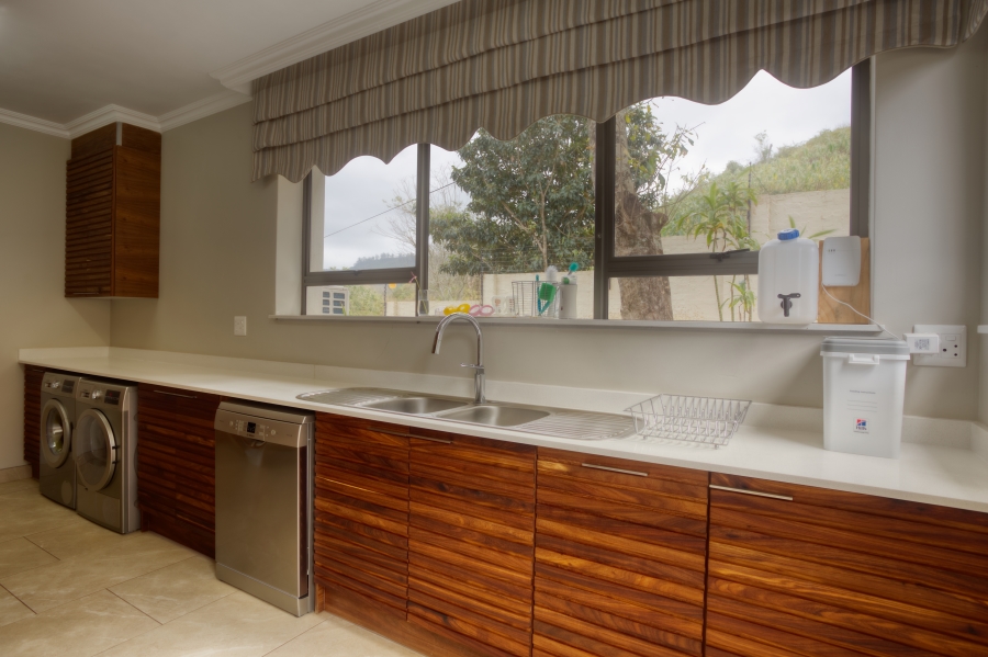 6 Bedroom Property for Sale in Louis Trichardt Limpopo