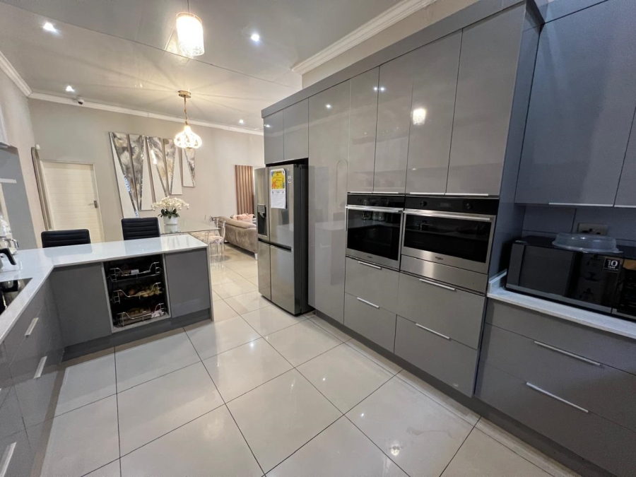 3 Bedroom Property for Sale in Woodhill Estate Limpopo