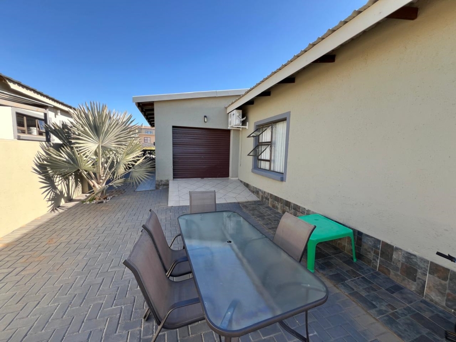 3 Bedroom Property for Sale in Woodhill Estate Limpopo