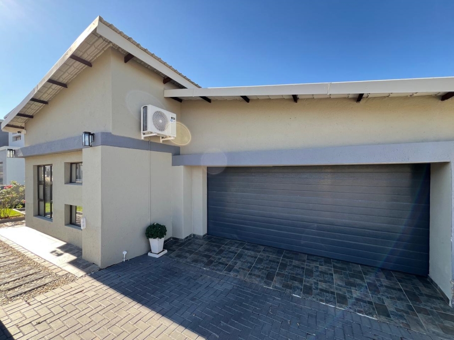 3 Bedroom Property for Sale in Woodhill Estate Limpopo