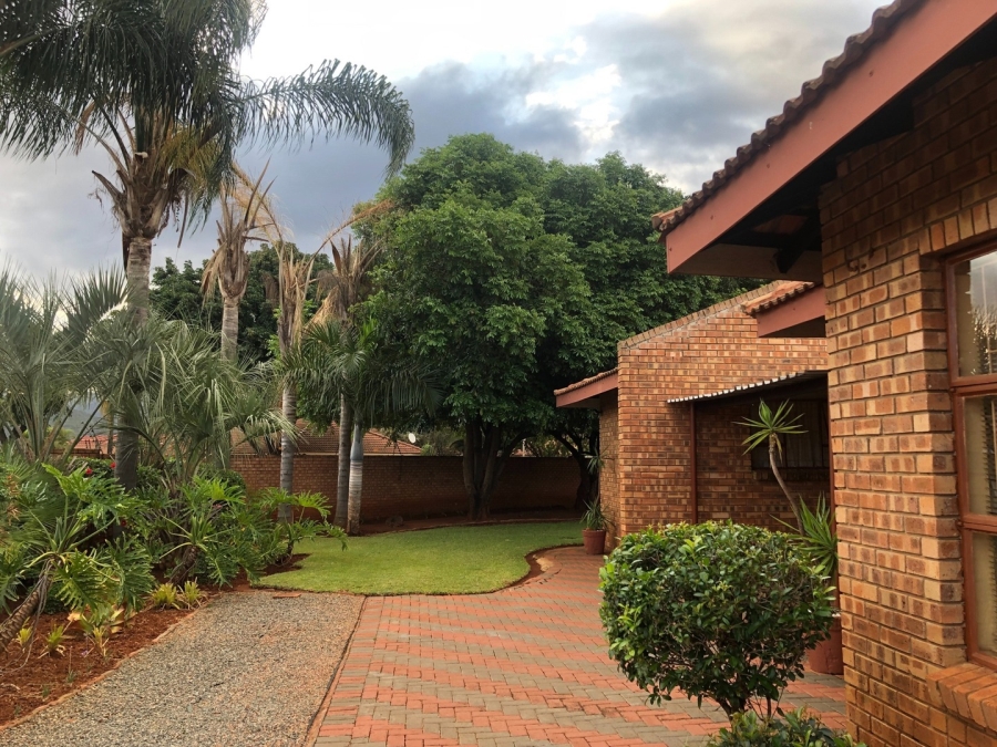 To Let 2 Bedroom Property for Rent in Chroompark Limpopo
