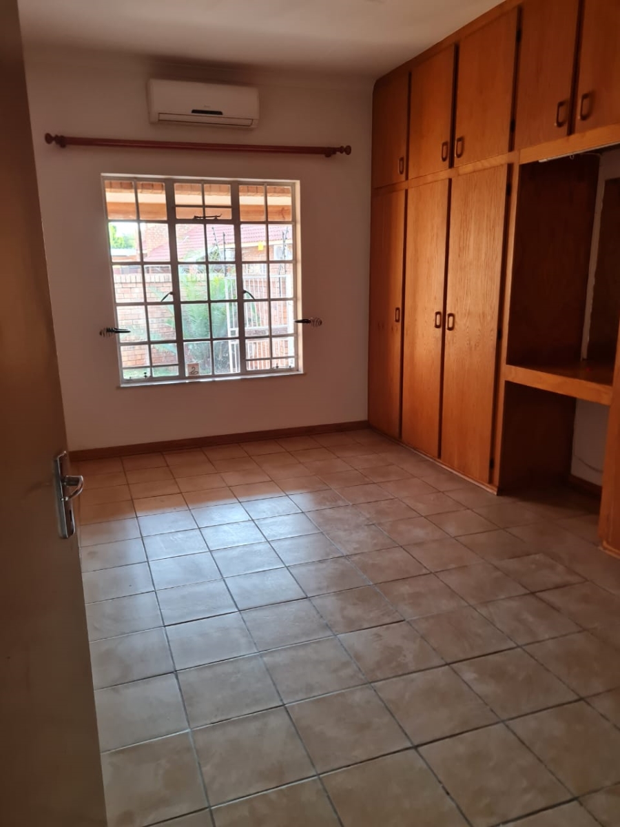 To Let 4 Bedroom Property for Rent in Chroompark Limpopo