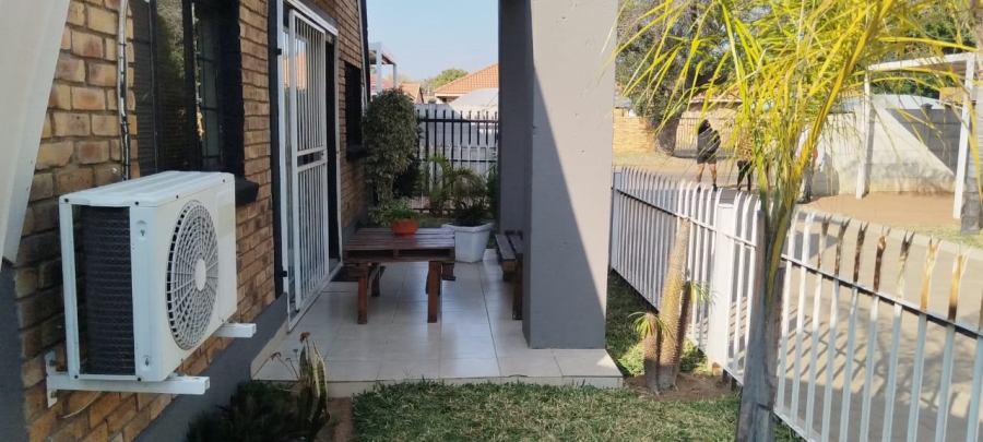 4 Bedroom Property for Sale in Onverwacht Limpopo