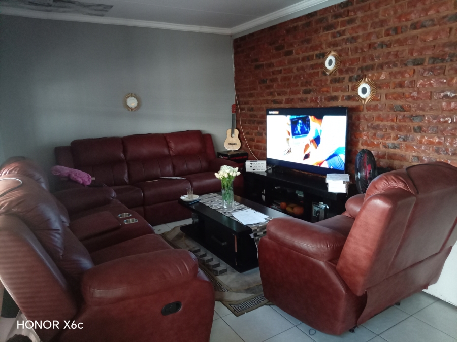 2 Bedroom Property for Sale in Aventura Warmbaths Limpopo