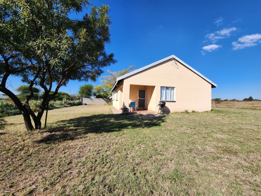 To Let 3 Bedroom Property for Rent in Doornbult Limpopo