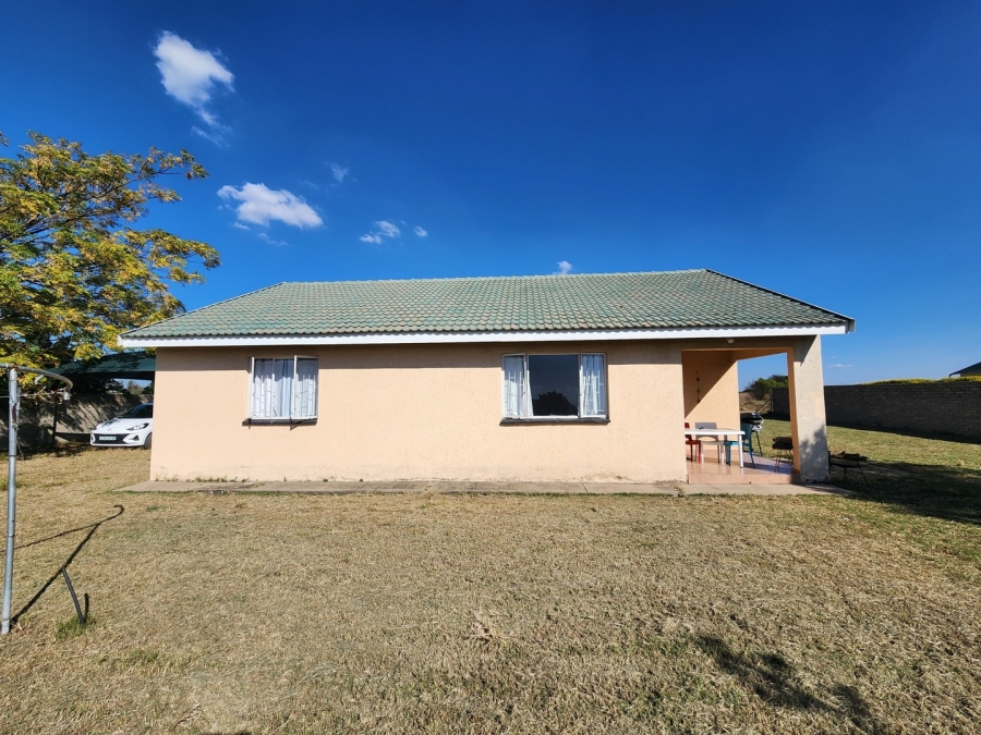 To Let 3 Bedroom Property for Rent in Doornbult Limpopo