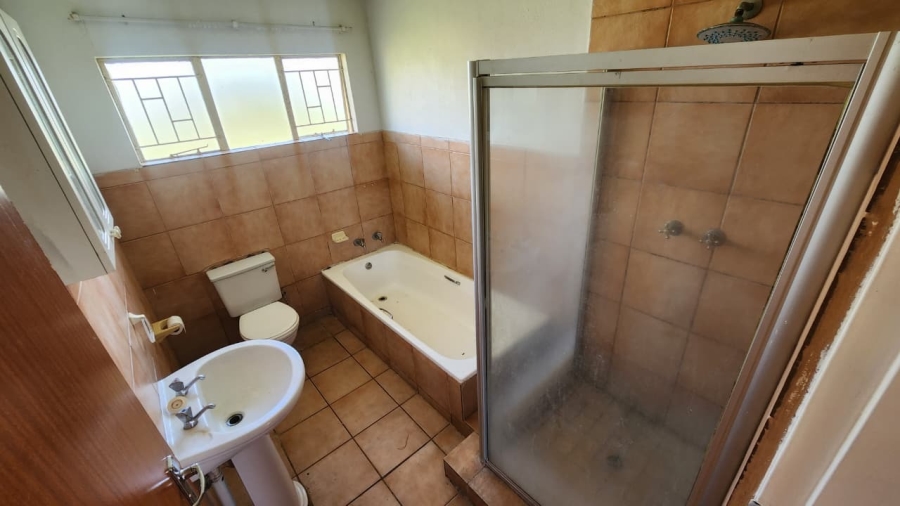 To Let 3 Bedroom Property for Rent in Doornbult Limpopo