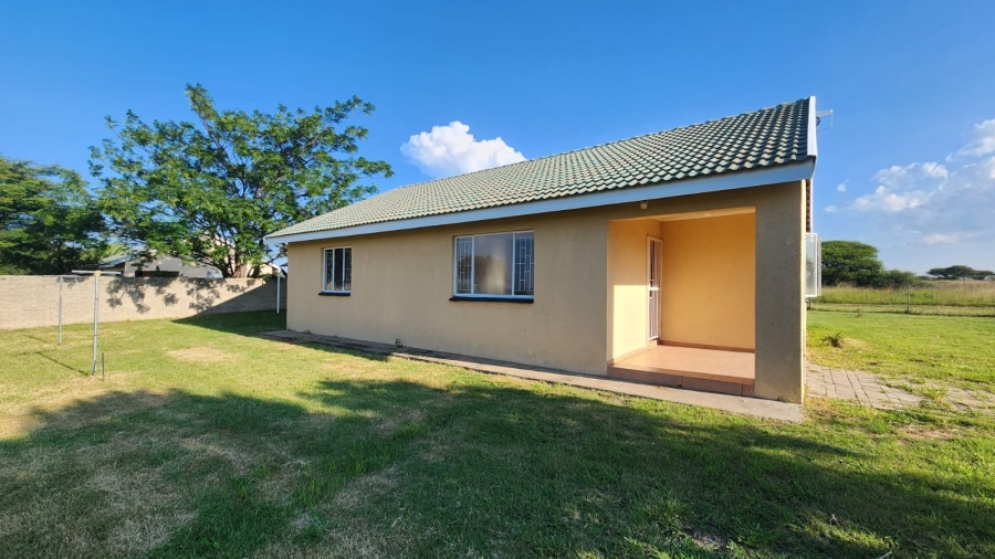 To Let 3 Bedroom Property for Rent in Doornbult Limpopo