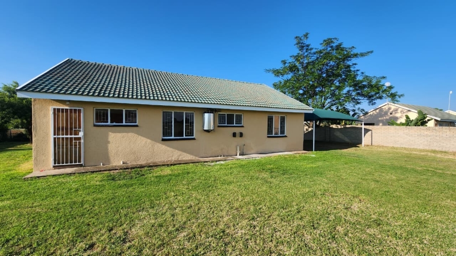 To Let 3 Bedroom Property for Rent in Doornbult Limpopo