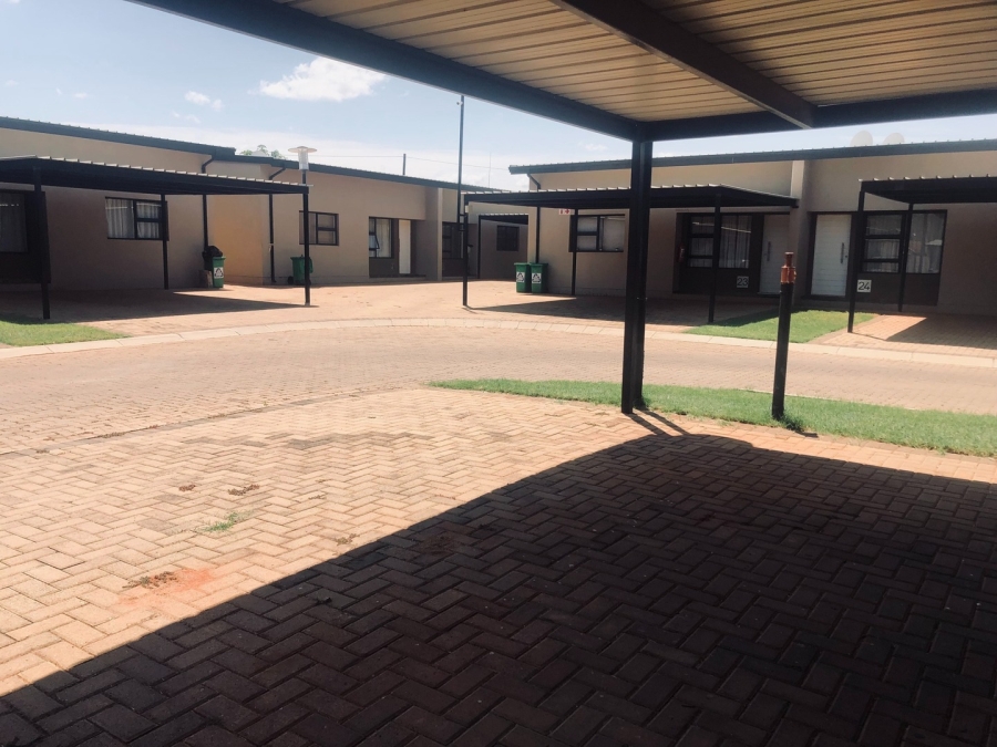 To Let 2 Bedroom Property for Rent in Chroompark Limpopo