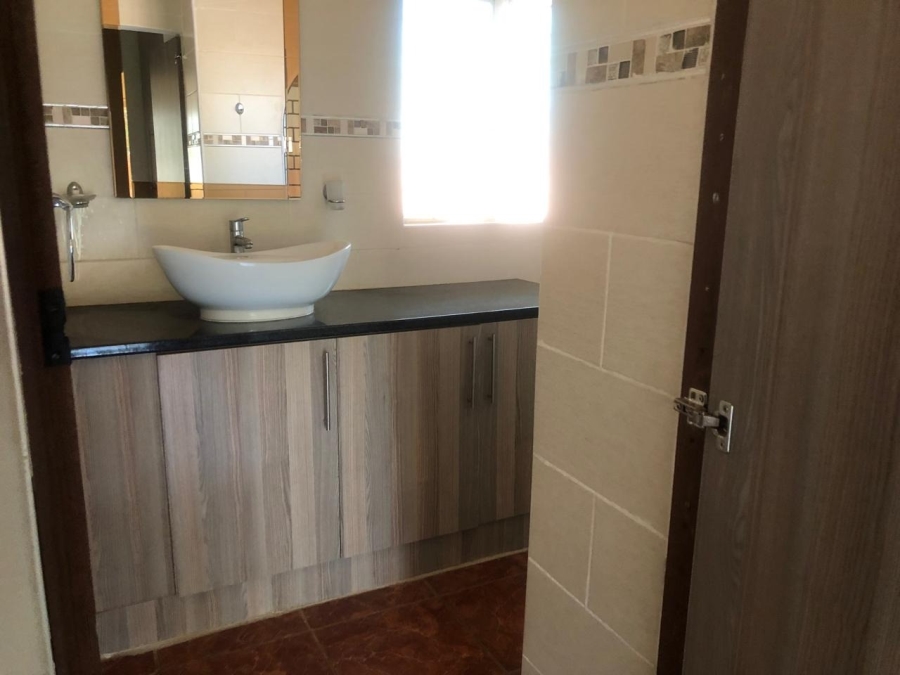To Let 3 Bedroom Property for Rent in Chroompark Limpopo