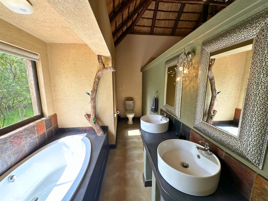 3 Bedroom Property for Sale in Hoedspruit Wildlife Estate Limpopo