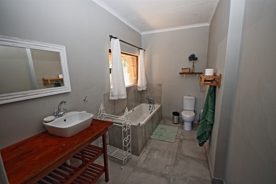 5 Bedroom Property for Sale in Lissataba Private Nature Reserve Limpopo
