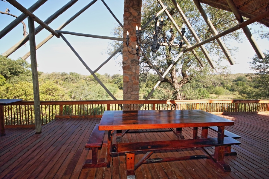 5 Bedroom Property for Sale in Lissataba Private Nature Reserve Limpopo