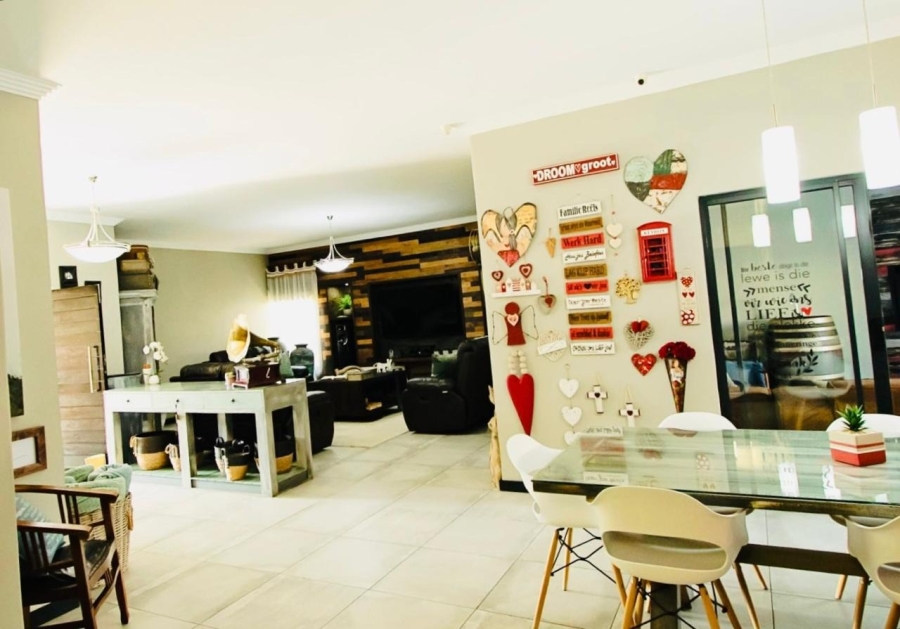 5 Bedroom Property for Sale in Bendor Limpopo