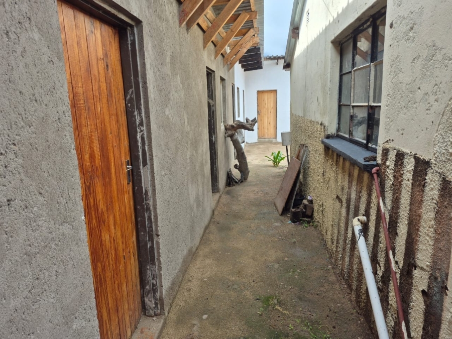 8 Bedroom Property for Sale in Seshego Limpopo