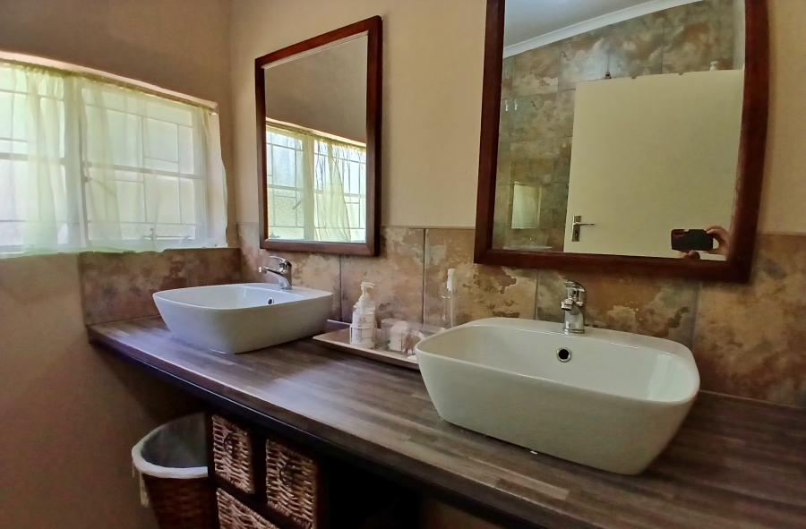 4 Bedroom Property for Sale in Vaalwater Limpopo