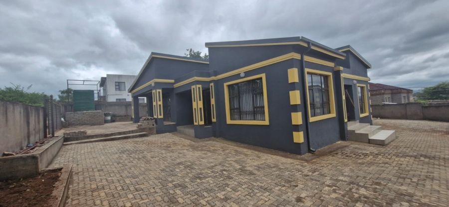 5 Bedroom Property for Sale in Tswinga Limpopo