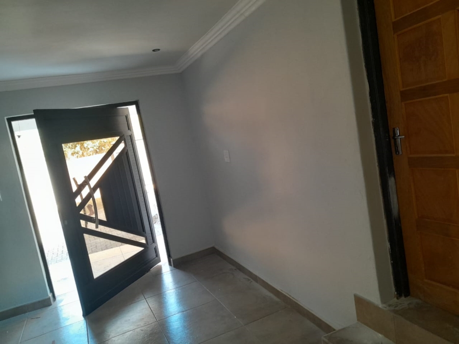 5 Bedroom Property for Sale in Tswinga Limpopo