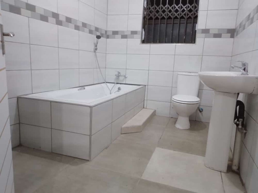 5 Bedroom Property for Sale in Tswinga Limpopo