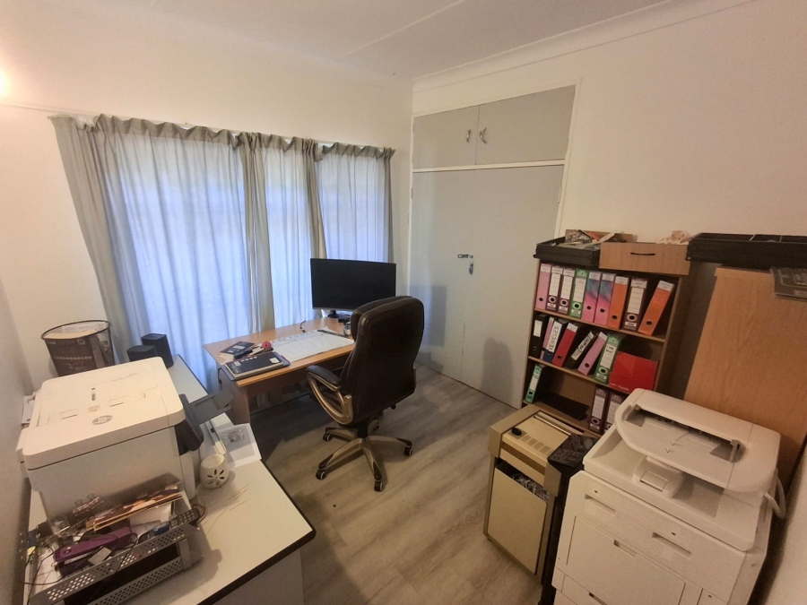 To Let 4 Bedroom Property for Rent in Myngenoegen A H Limpopo