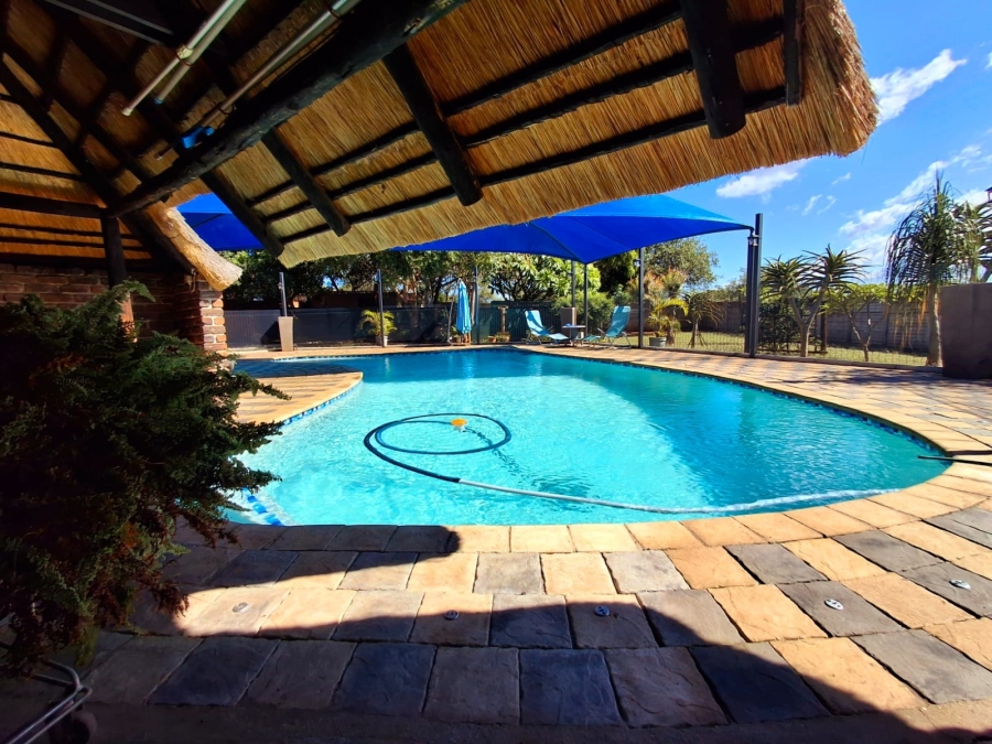 To Let 4 Bedroom Property for Rent in Myngenoegen A H Limpopo