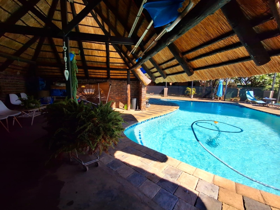 To Let 4 Bedroom Property for Rent in Myngenoegen A H Limpopo