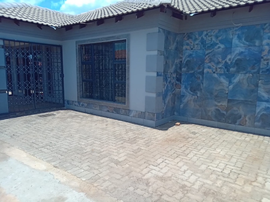 3 Bedroom Property for Sale in Northam Limpopo