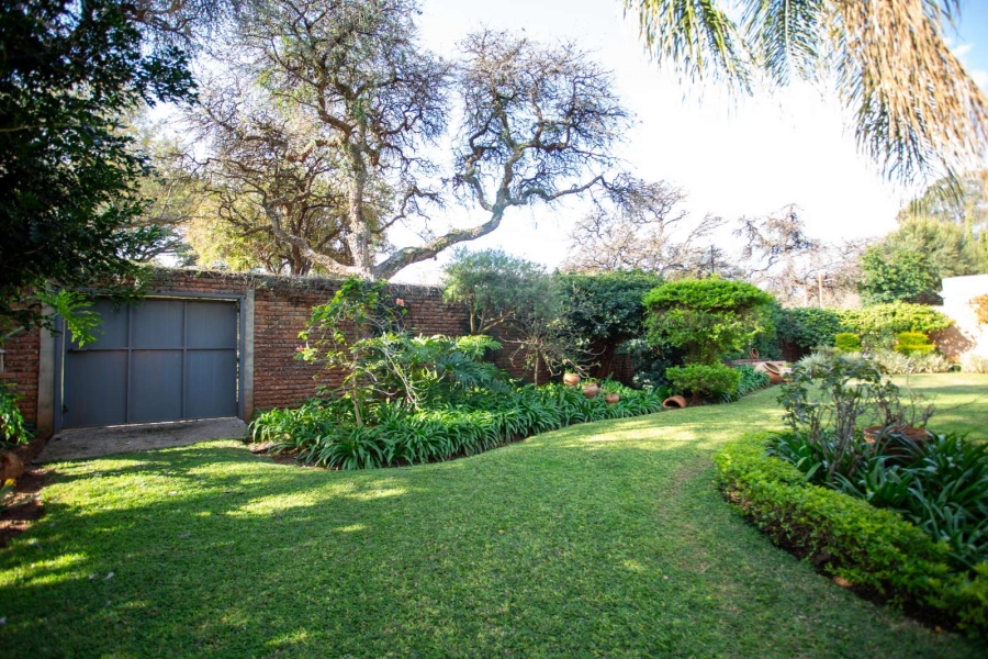 5 Bedroom Property for Sale in Chroompark Limpopo