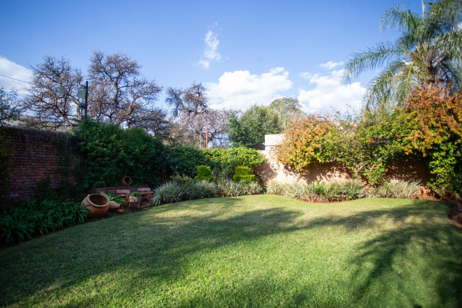 5 Bedroom Property for Sale in Chroompark Limpopo