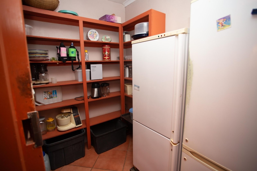 5 Bedroom Property for Sale in Chroompark Limpopo