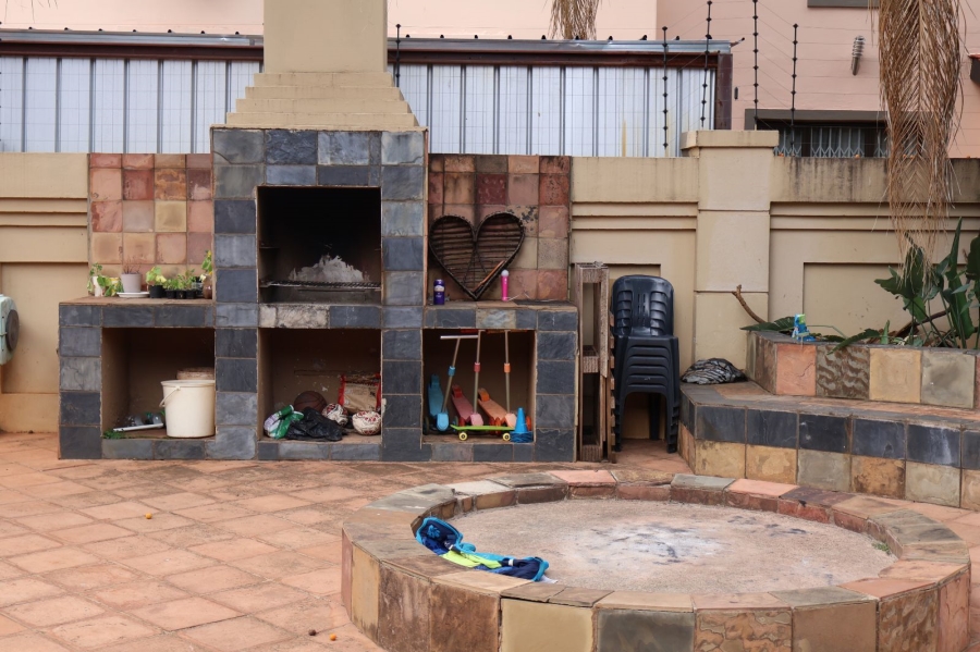 3 Bedroom Property for Sale in Chroompark Limpopo