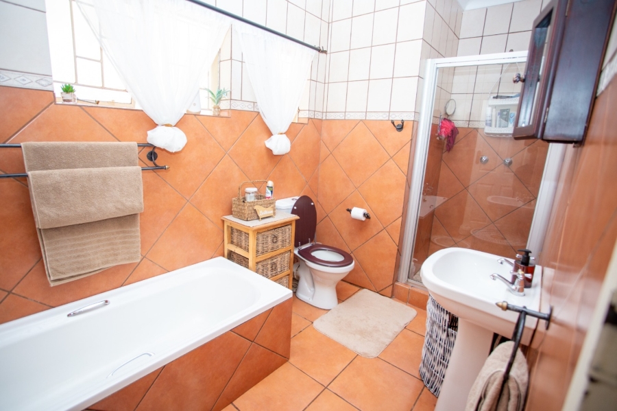 3 Bedroom Property for Sale in Chroompark Limpopo